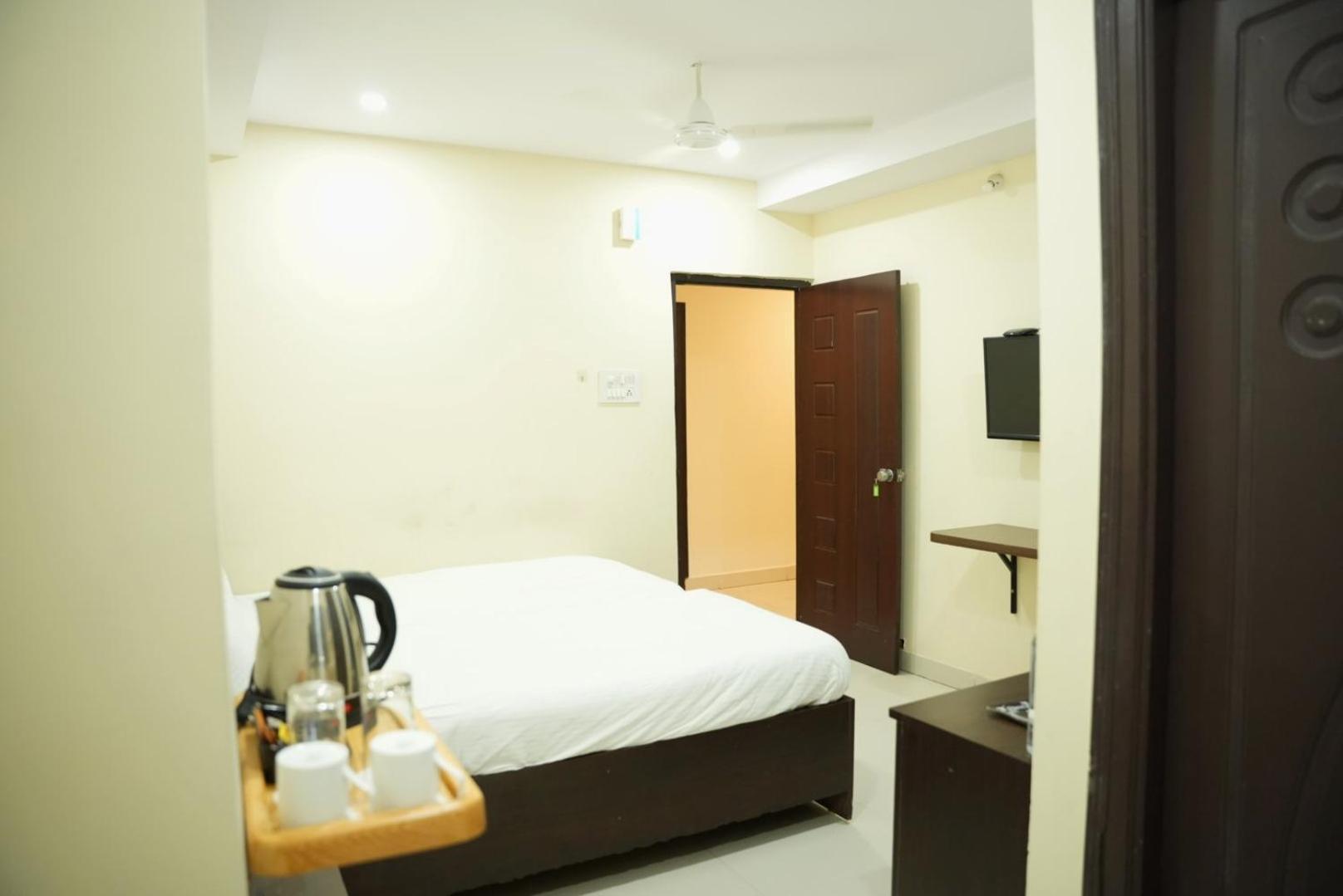 Da Lara Suites Kondapur  Exteriör bild